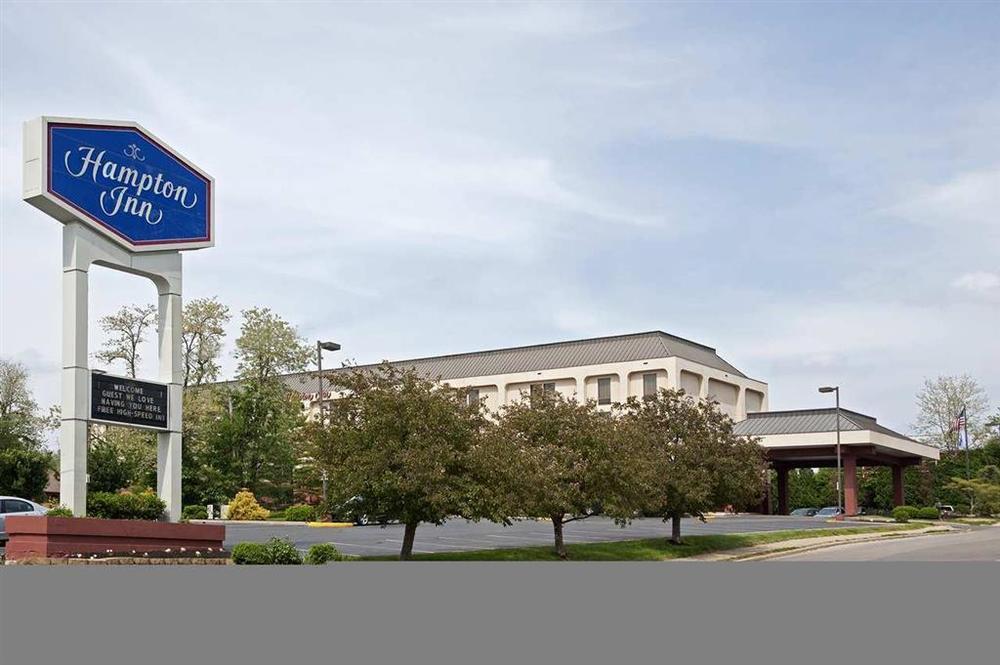 Hampton Inn Bloomington Bagian luar foto